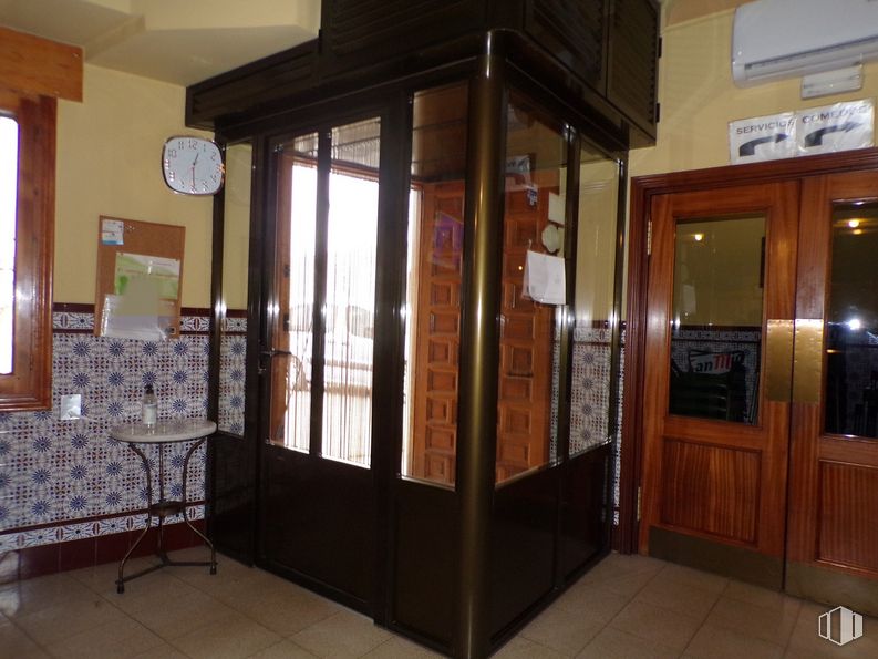 Retail for sale at Calle Convento, Tembleque, Toledo, 45780 with cabinetry, table, fixture, door, wood, lighting, interior design, floor, real estate and flooring around