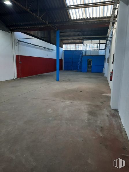 Nave en alquiler en Calle Bernarda García, 16, Vicálvaro, Madrid, 28052 con edificio, pabellón, hall, suelo, suelos, aparcamiento, gas, material compuesto, recinto deportivo y techo alrededor