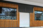 Retail for rent at Avenida Bulevar Entrepeñas, 1, Guadalajara, 19005 with window blind, door, wood, composite material, metal, wood stain, glass, shade, building material and siding around