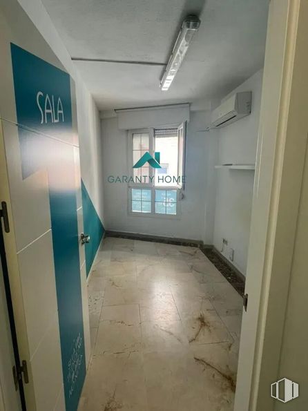 Oficina en alquiler en Zona centro, Valdemoro, Madrid, 28340 con accesorio, edificio, puerta, suelos, casa, gas, techo, vidrio, habitación y máquina alrededor