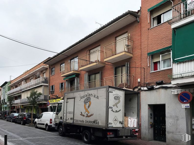 Local en venta en Calle Sierra Vieja, 77, Villa de Vallecas, Madrid, 28031 con camión, ventana, coche, cielo, edificio, neumático, rueda, vehículo, infraestructura y vehículo motorizado alrededor