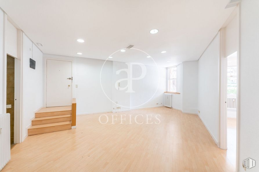 Oficina en venta en Avenida Pío XII, Chamartín, Madrid, 28016 con puerta, hall, edificio, madera, accesorio, suelos, suelo, sombra, tinte para madera y madera dura alrededor