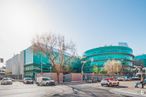 Office for rent at Calle Julián Camarillo, 8, San Blas - Canillejas, Madrid, 28037 with car, building, sky, land vehicle, wheel, daytime, vehicle, tire, urban design and road surface around