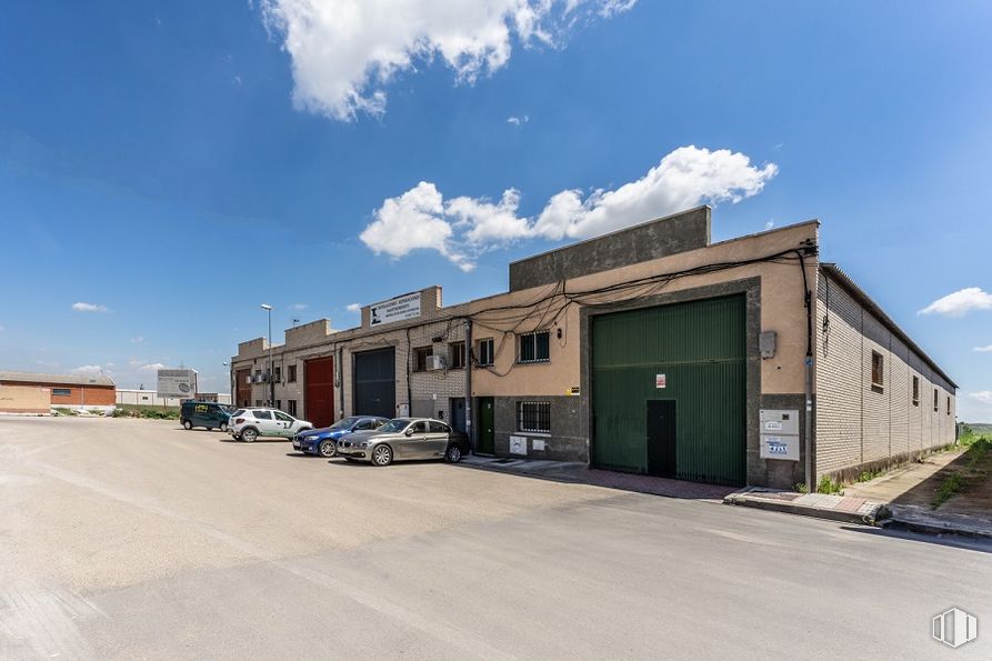 Nave en alquiler en Calle Pico Almanzor, 70, Humanes de Madrid, Madrid, 28970 con coche, edificio, cielo, nube, superficie de la carretera, asfalto, neumático, barrio, diseño urbano y casa alrededor