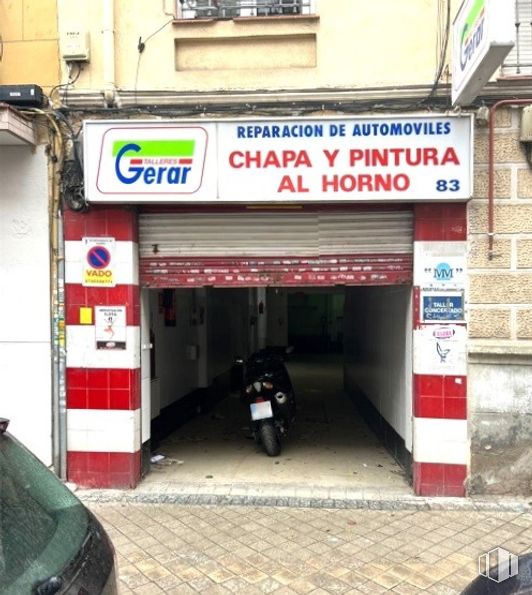 Nave en alquiler en Calle Ponzano, 83, Chamberí, Madrid, 28003 con motocicleta, coche, accesorio, ventana, edificio, vehículo de motor, iluminación del automóvil, gas, fachada y vehículo alrededor