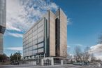 Office for rent at Edificio Allende, Avenida Aragón, 404, San Blas - Canillejas, Madrid, 28022 with building, cloud, sky, property, tree, tower block, urban design, condominium, skyscraper and commercial building around