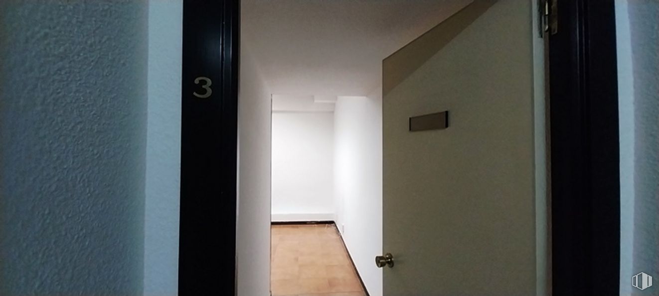 Oficina en venta en Calle Montesa, Salamanca, Madrid, 28006 con espejo, accesorio, madera, suelo, suelos, material compuesto, techo, edificio, madera dura y habitación alrededor