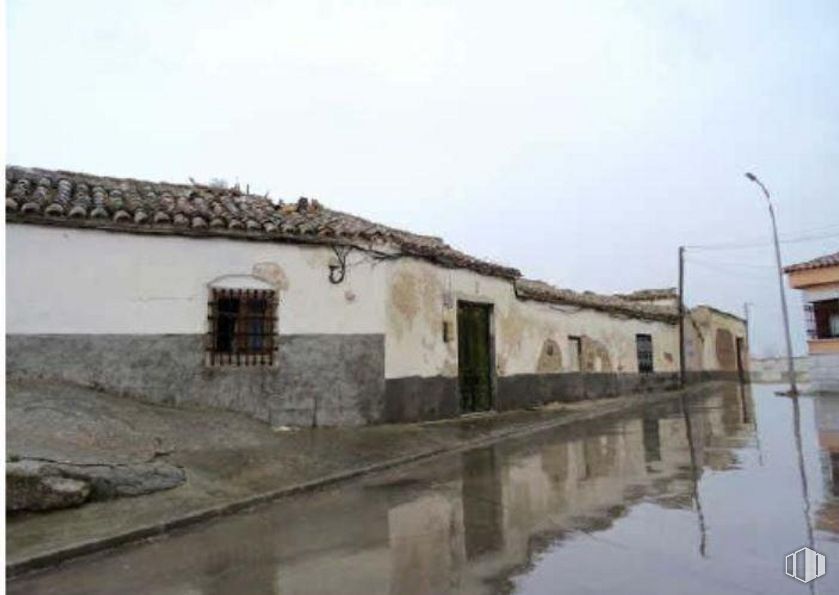 Land for sale at Zona centro, Ajofrín, Toledo, 45110 with window, water, sky, cloud, landscape, event, wood, soil, village and historic site around