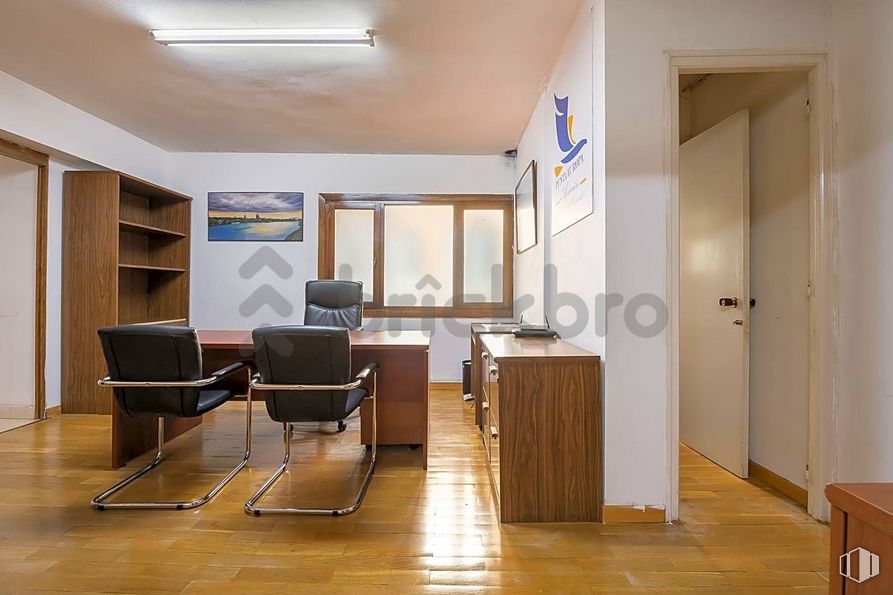 Oficina en venta en Calle Bolivia, Chamartín, Madrid, 28016 con silla, puerta, lámpara, ventana, mueble, madera, hall, interiorismo, suelos y sala de estar alrededor