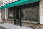 Retail for sale & for rent at Calle Juan Ávalos, 6, Esquivias, Toledo, 45221 with building, window, wood, brick, fixture, shade, house, composite material, facade and awning around