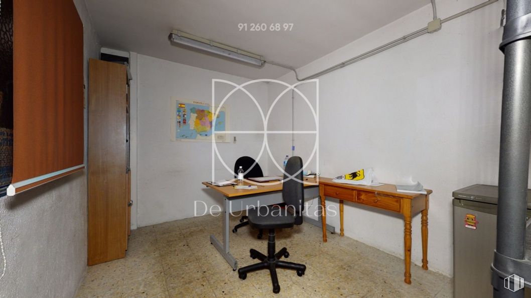 Nave en alquiler en Polígono Albresa, Valdemoro, Madrid, 28342 con escritorio, puerta, mesa, mueble, edificio, interiorismo, madera, casa, suelos y suelo alrededor