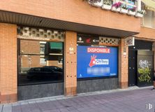 Local en alquiler en Centro urbano, Getafe, Madrid, 28901 con coche, planta, edificio, ventana, ladrillo, albañilería, inmobiliario, fachada, puerta y acera alrededor