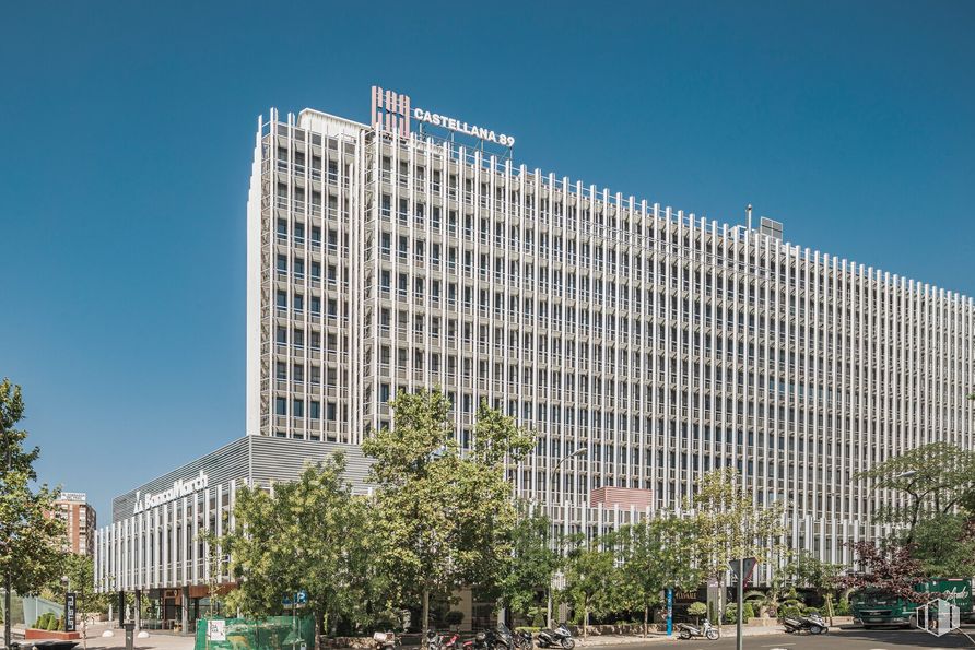 Oficina en alquiler en C89, Paseo Castellana, 89, Tetuán, Madrid, 28046 con edificio, cielo, día, árbol, bloque de torre, arquitectura, condominio, diseño urbano, rascacielos y sobresaliente alrededor