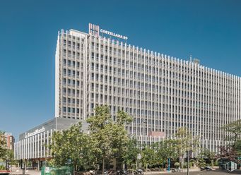 Oficina en alquiler en C89, Paseo Castellana, 89, Tetuán, Madrid, 28046 con edificio, cielo, día, árbol, bloque de torre, arquitectura, condominio, diseño urbano, rascacielos y sobresaliente alrededor