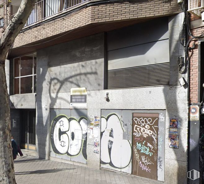 Local en venta en Paseo Santa María de la Cabeza, Arganzuela, Madrid, 28045 con persona, ventana, edificio, grafiti, arte, casa, pared, fuente, barrio y fachada alrededor