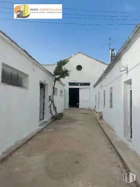 Nave en alquiler en Camino Perales, Usera, Madrid, 28041 con ventana, casa, cielo, edificio, accesorio, lote de tierra, barrio, zona residencial, bienes inmuebles y pendiente alrededor