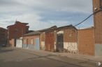 Land for sale at Calle Félix Ezquerra, Fuensalida, Toledo, 45510 with house, door, brown, cloud, sky, window, building, wood, road surface and asphalt around