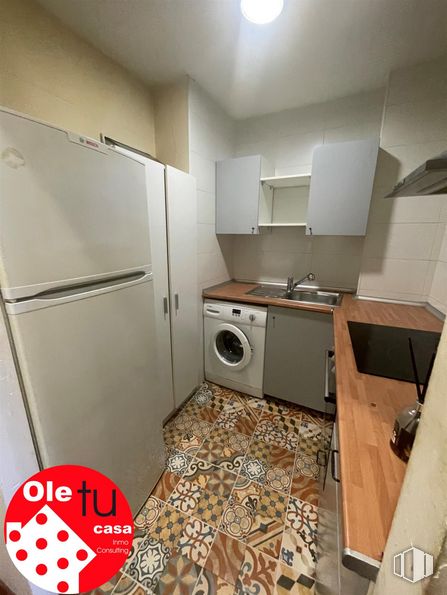 Oficina en venta en Calle Lope de Vega, Moralzarzal, Madrid, 28411 con refrigerador, lavadora, electrodoméstico, ebanistería, interiorismo, madera, suelos, suelo, edificio y lavadero alrededor