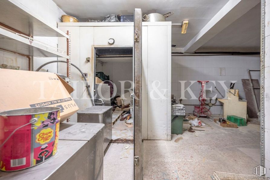 Local en venta en Calle Orense, Tetuán, Madrid, 28020 con suelos, gas, casa, edificio, vehículo, máquina, vehículo de motor, cocina, techo y habitación alrededor