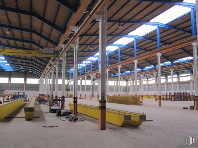 Industrial for sale at Carretera Valencia, Cuenca, 16004 with furniture, wood, beam, industry, engineering, mass production, factory, building, warehouse and machine around