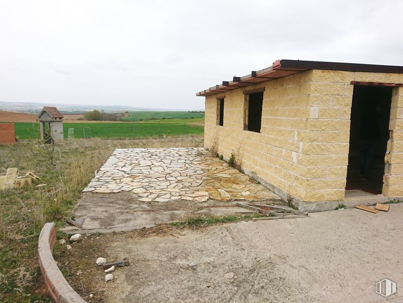 Land for sale at Zona Arroyo del Barranquillo, Torrejón del Rey, Guadalajara, 19174 with house, door, sky, cloud, road surface, land lot, plant, wood, landscape and rural area around