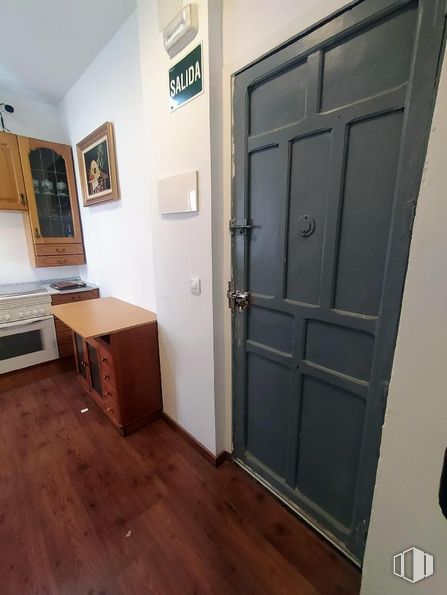 Oficina en venta en Barrio La Chopera, Arganzuela, Madrid, 28045 con ebanistería, marco, puerta, madera, piso, accesorio, pavimentos, madera, puerta de casa y cajón alrededor