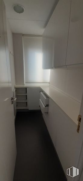 Oficina en alquiler en Calle Simón Hernández, Móstoles, Madrid, 28931 con accesorio, suelos, techo, vidrio, edificio, madera, aluminio, ebanistería, apartamento y habitación alrededor