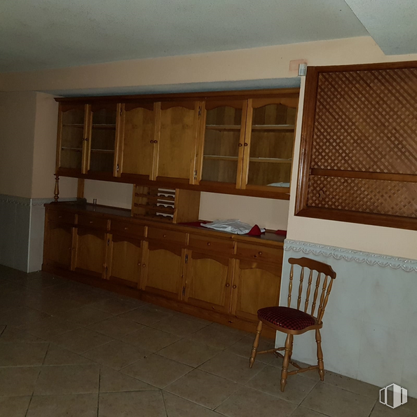 Retail for sale at Calle Herradero, 2, Arenas de San Pedro, Ávila, 05400 with chair, cabinetry, furniture, building, wood, window, interior design, house, fixture and flooring around