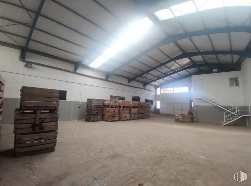 Industrial for sale at Paseo Estación, Villasequilla, Toledo, 45740 with cabinetry, wood, building, floor, flooring, hardwood, hall, warehouse, composite material and concrete around