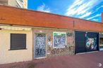 Retail for rent at Plaza Santiago, 10, Humanes de Madrid, Madrid, 28970 with window, door, building, sky, cloud, daytime, azure, architecture, brick and paint around