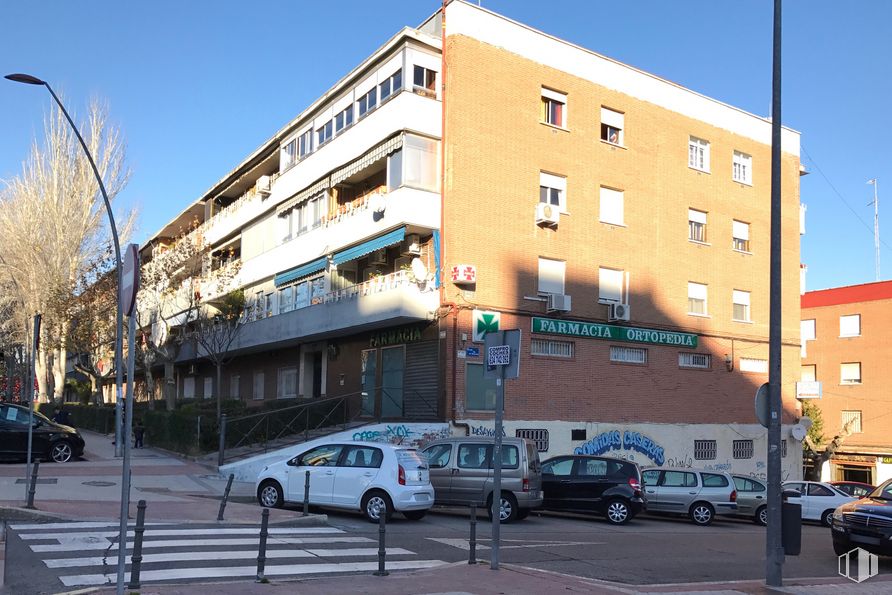 Local en venta en Calle Dinamarca, 8, Fuenlabrada, Madrid, 28942 con coche, edificio, rueda, cielo, vehículo terrestre, neumático, propiedad, ventana, vehículo y arquitectura alrededor