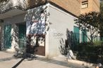 Retail for rent at Avenida de Portugal, Móstoles, Madrid, 28933 with building, plant, window, asphalt, neighbourhood, road surface, art, graffiti, residential area and facade around