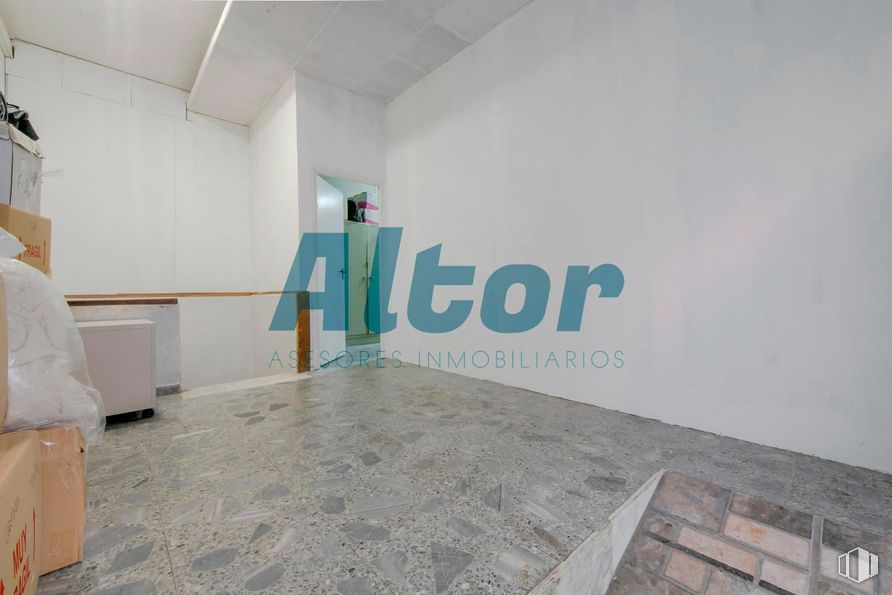 Local en venta en Zona Fuente del Berro, Salamanca, Madrid, 28028 con suelos, suelo, azulejo y escayola alrededor