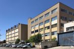 Office for rent at Calle Antonio de Cabezón, 83, Fuencarral - El Pardo, Madrid, 28034 with building, window, sky, fixture, tower block, urban design, condominium, material property, commercial building and residential area around