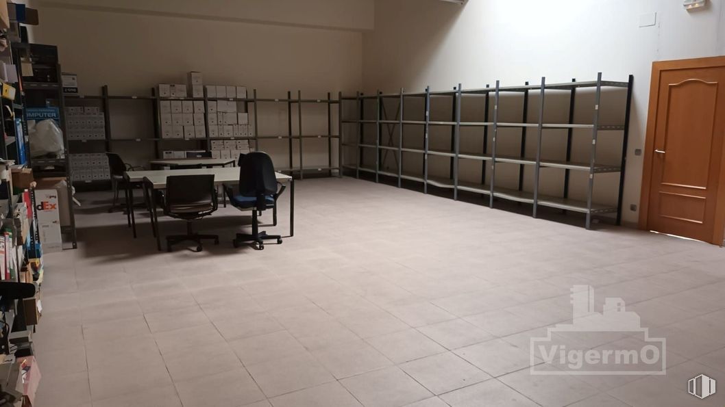 Industrial for rent at Calle Meridiano, Torrejón de Ardoz, Madrid, 28850 with door, chair, flooring, floor, shelving, interior design, shelf, tile flooring, tile and hall around