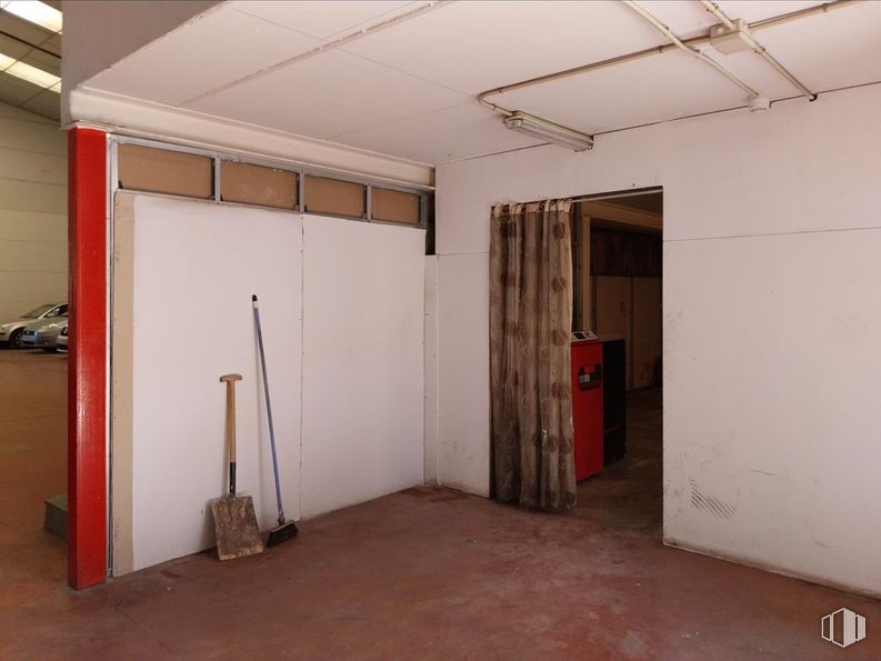 Nave en venta en Calle Barrio de la Estación, Yeles, Toledo, 45220 con madera, interiorismo, edificio, suelos, suelo, accesorio, pared, hall, techo y madera dura alrededor