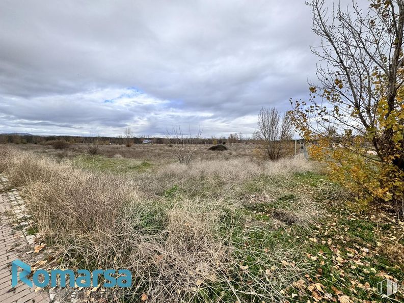 Land for sale at Jardines El Soto, Ávila, 05008 with cloud, sky, plant, natural landscape, land lot, grass, plain, grassland, landscape and meadow around