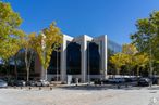 Office for rent at Parque Empresarial La Marina, Calle Teide, 4, San Sebastián de los Reyes, Madrid, 28700 with building, car, sky, property, plant, wheel, tree, urban design, architecture and tower block around