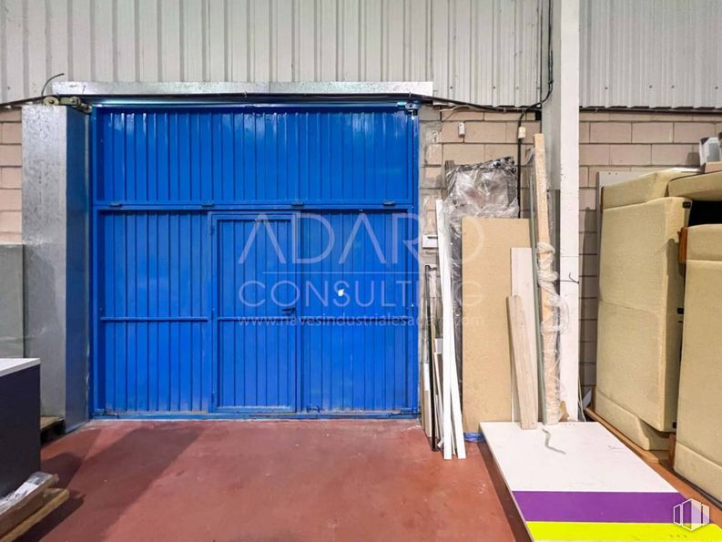 Industrial for sale & for rent at Camino Corral, Camarma de Esteruelas, Madrid, 28816 with composite material, metal, building material, steel, paint, garage door and shipping container around