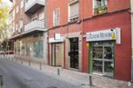 Local en venta en Calle Palencia, 50, Tetuán, Madrid, 28020 con ventana, puerta, edificio, barrio, accesorio, árbol, fachada, casa, inmobiliario y uso mixto alrededor