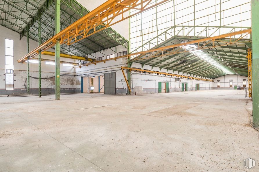 Industrial for sale at Carretera Madrid - Toledo, Olías del Rey, Toledo, 45280 with floor, ceiling, flooring, composite material, hall, metal, beam, engineering, building material and daylighting around