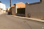 Suelo en venta en Calle Ramón y Cajal, Bargas, Toledo, 45593 con casa, marrón, cielo, edificio, superficie de carretera, asfalto, beige, ventana, callejón y carretera alrededor