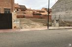 Land for sale at Calle Archipiélago Cabrera, 14, Ciempozuelos, Madrid, 28350 with house, window, sky, building, road surface, cloud, land lot, asphalt, neighbourhood and residential area around