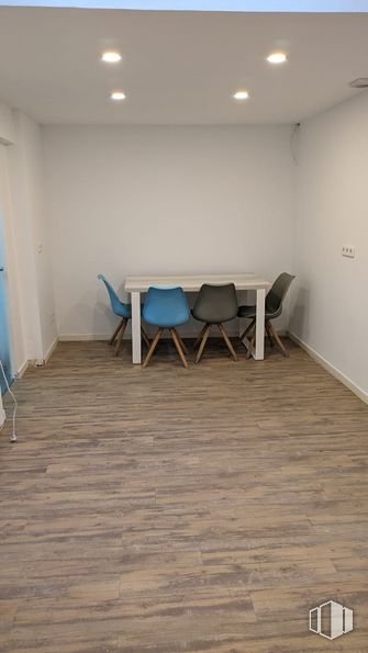 Local en venta en Calle Elfo, 129, Ciudad Lineal, Madrid, 28027 con silla, mesa, mueble, edificio, madera, interiorismo, hall, suelos, sombra y tinte para madera alrededor