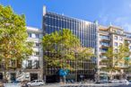 Oficina en alquiler en Calle Velázquez, 50, Salamanca, Madrid, 28001 con edificio, cielo, tiempo de día, propiedad, árbol, ventana, bloque de pisos, diseño urbano, condominio y vecindario alrededor