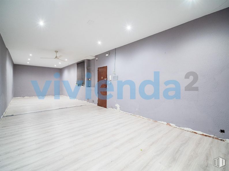 Local en venta en Calle Segovia, Arganzuela, Madrid, 28005 con cama, edificio, interiorismo, suelos, suelo, casa, pared, madera, hall y techo alrededor