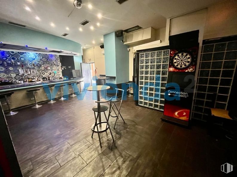 Retail for sale & for rent at Calle Suecia, 35, San Blas - Canillejas, Madrid, 28022 with dartboard, furniture, table, lighting, chair, interior design, floor, flooring, building and television around