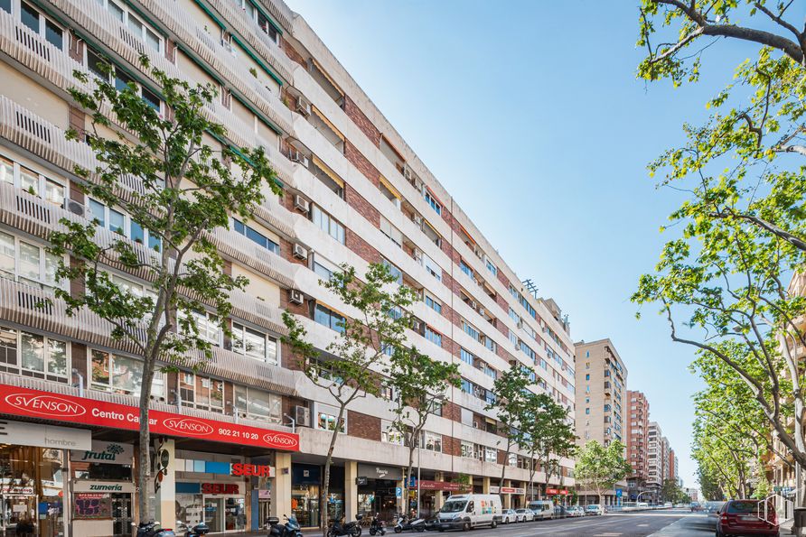 Oficina en alquiler en Calle Orense, 26, Tetuán, Madrid, 28020 con edificio, barrio, apartamento, calle, área metropolitana, condominio, vía pública, uso mixto, edificio comercial y edificio de gran altura alrededor