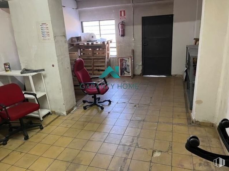 Retail for rent at Zona Puerta del Angel, La Latina, Madrid, 28011 with chair, door, furniture, building, office chair, interior design, flooring, floor, wood and hardwood around