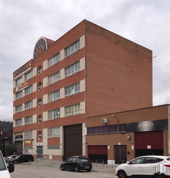 Oficina en venta en Calle Luis I, Villa de Vallecas, Madrid, 28031 con ventana, edificio, propiedad, arquitectura, accesorio, diseño urbano, bloque de pisos, material de construcción, cielo y madera alrededor